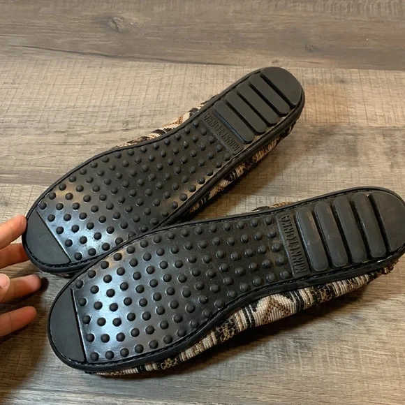 Minnetonka Aztec print loafers size 9 - Picture 6 of 8